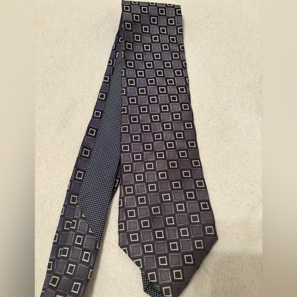 Tommy Hilfiger silk tie